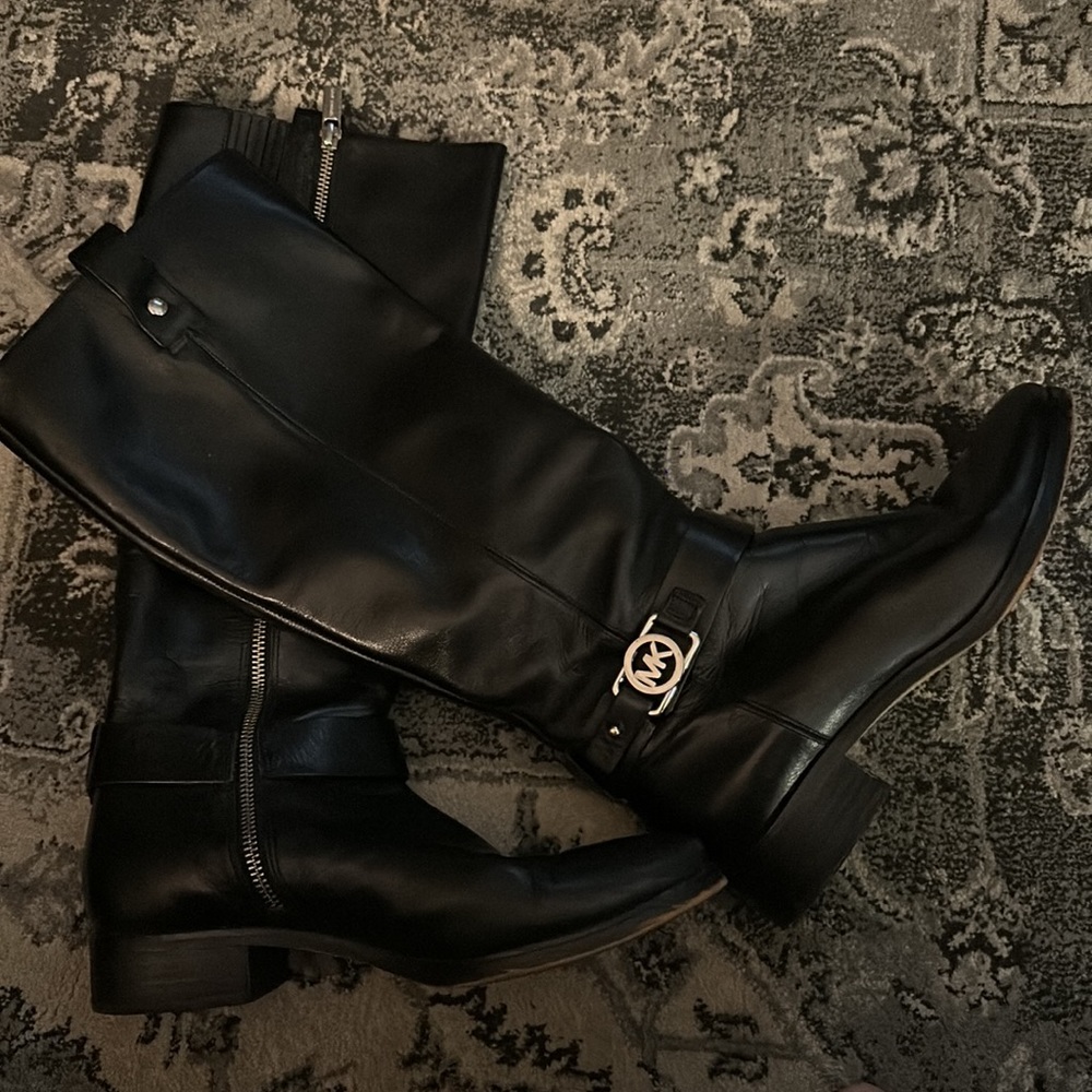 M KORS Boots Tall Leather 8.5 Black